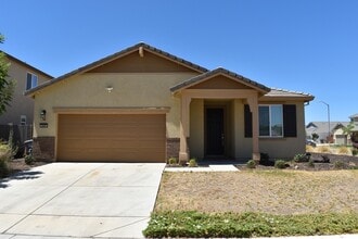Building Photo - 3591 Sunstone Ct