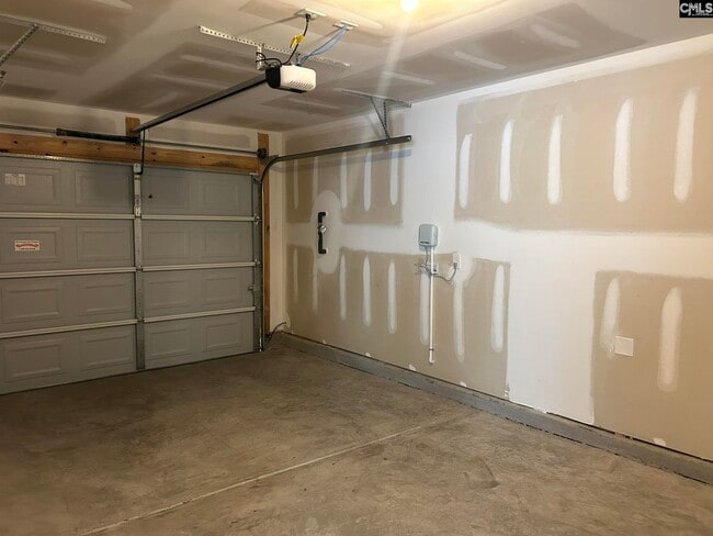 Building Photo - 332 Hardwicke Rd