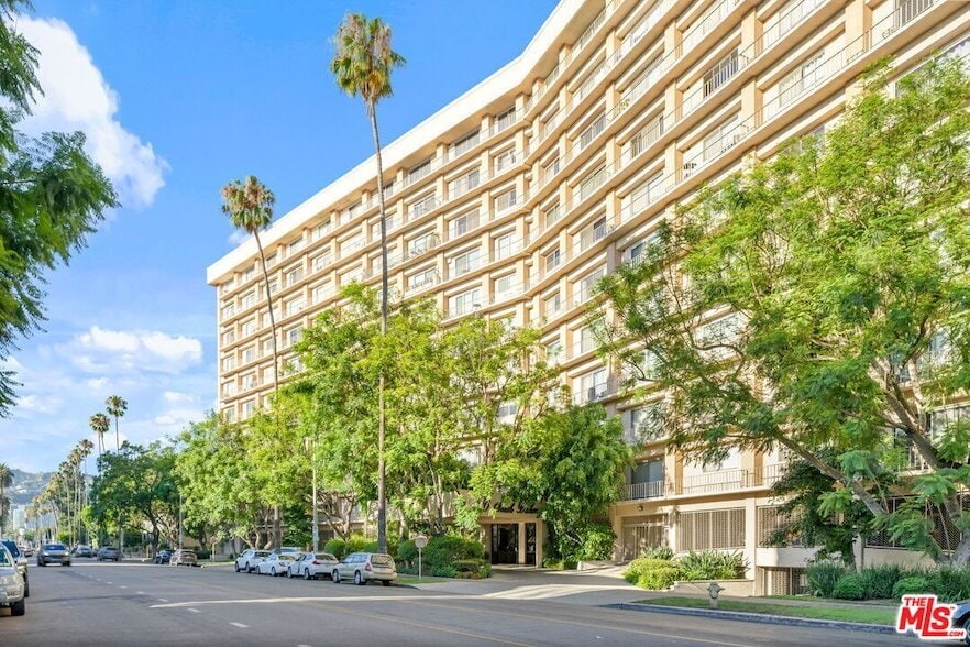 Photo - 100 S Doheny Drive Unit 1001