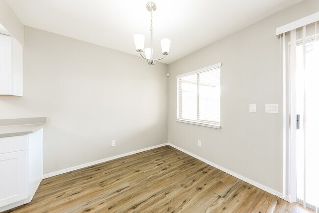 Foto del edificio - 4124 N 106th Ave