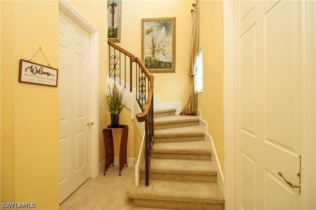 Building Photo - 9224 Campanile Cir