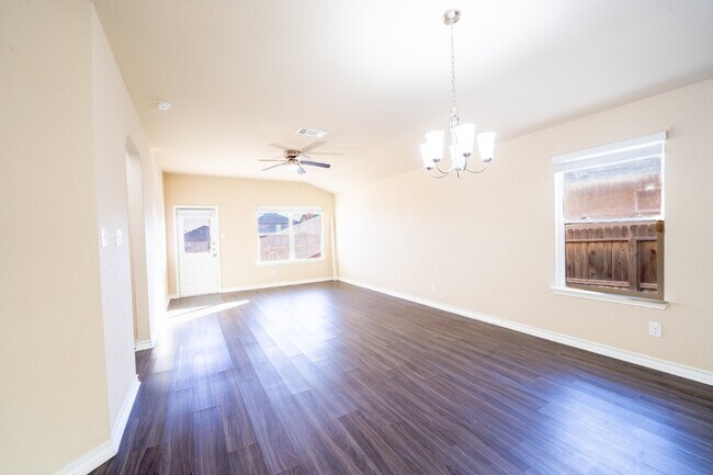 Building Photo - 13027 Maestro Spark