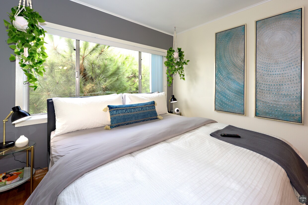 Primary Photo - Tranquil Studio by the Ocean – A Soothing ...