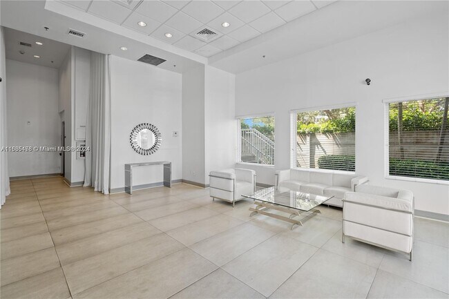 Foto del edificio - 6362 Collins Ave