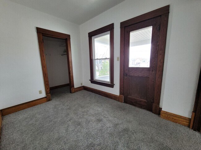 Building Photo - 605-607 1st Avenue SW