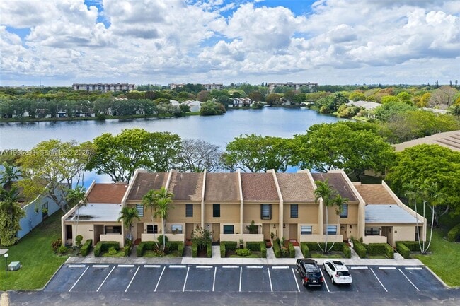 Building Photo - 1360 NW 97th Terrace