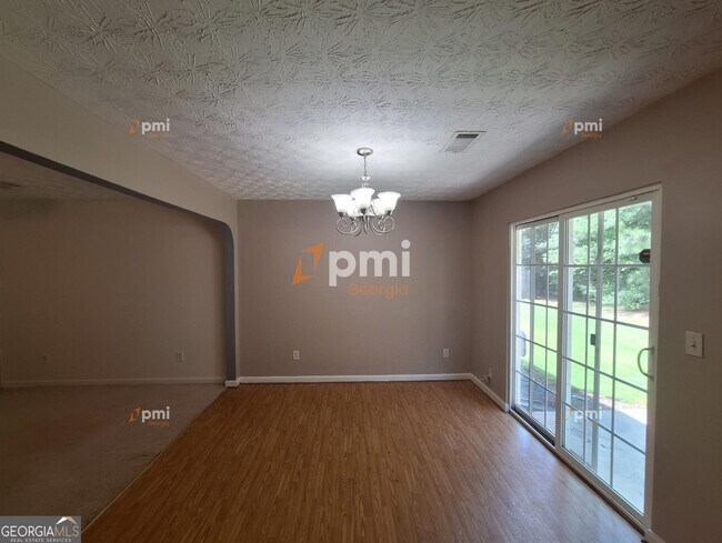 Foto del edificio - 636 Georgetown Ct