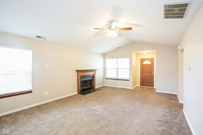 Foto del edificio - 2810 Braxton Dr