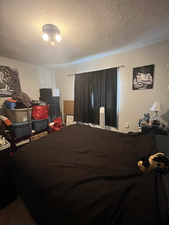 Building Photo - 10 Belmont St