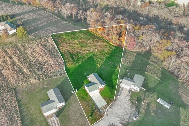 Building Photo - 534 Hanover Dr