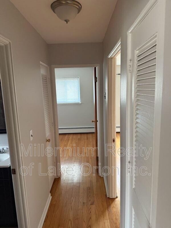 Foto del edificio - 2503 W 13 Mile Rd