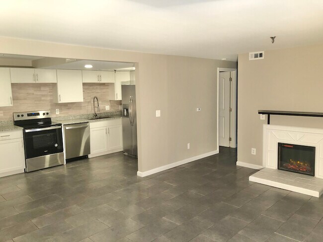 Foto del edificio - 1005 Parkvale Ct
