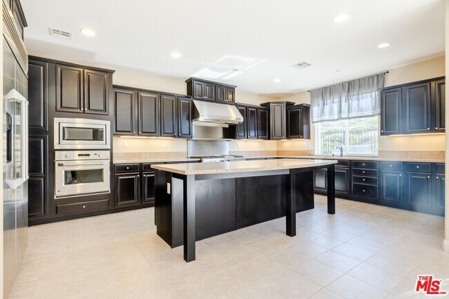 Foto del edificio - 28128 N Anvil Ct