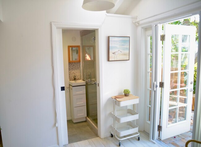 Foto del edificio - 13552 Rand Dr