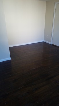 Building Photo - 834 N Leroy St