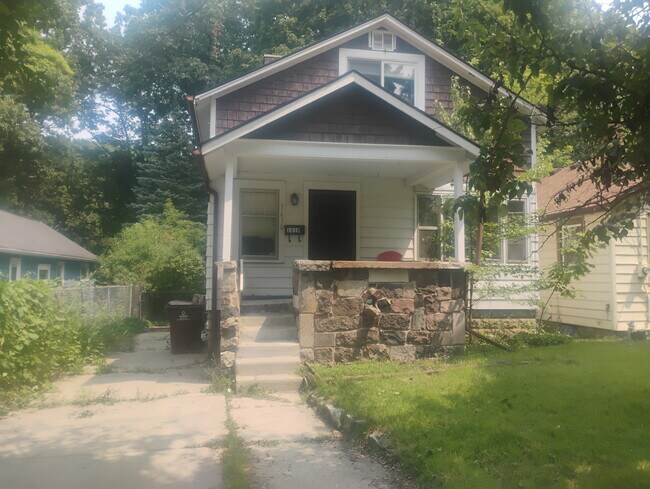 Foto del edificio - 1610 Indiana Ave