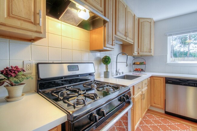 Foto del edificio - 871 Sonoma Ave