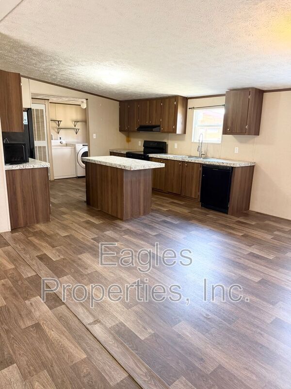 Foto del edificio - 863 Pecan Rd