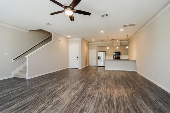 Foto del edificio - 4626 Regent Manor Dr