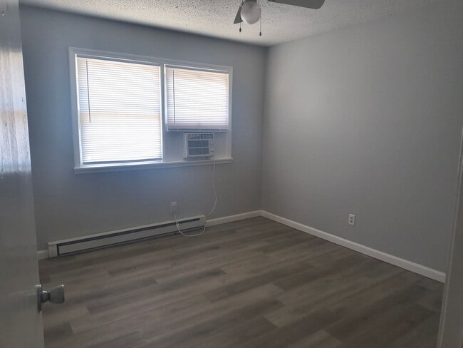 Building Photo - 604 W Haven Dr
