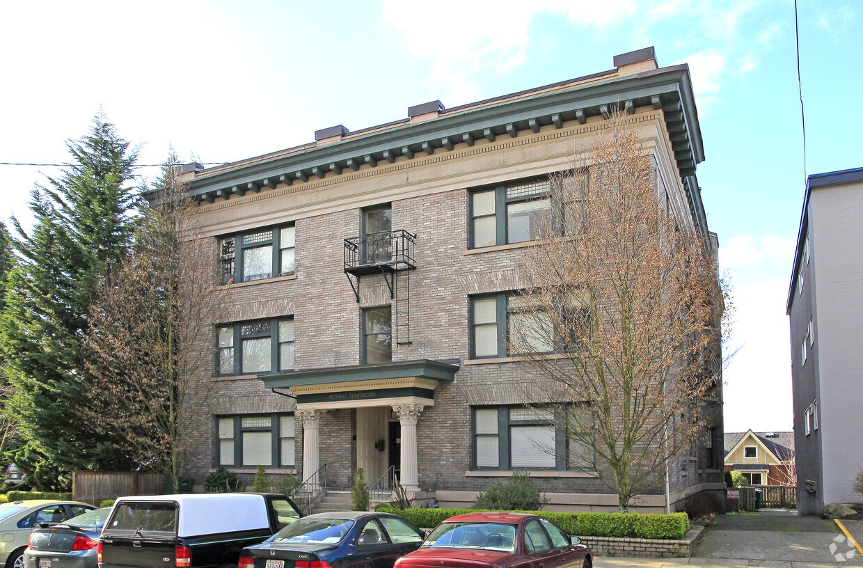 Foto principal - Seward Apartments