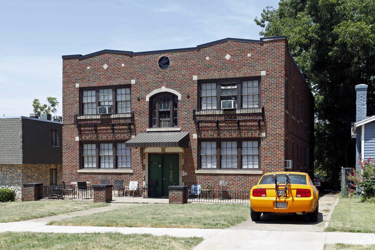 Foto del edificio - Jefferson Park 8-Plex