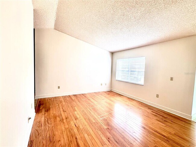 Foto del edificio - 566 Northride Trail