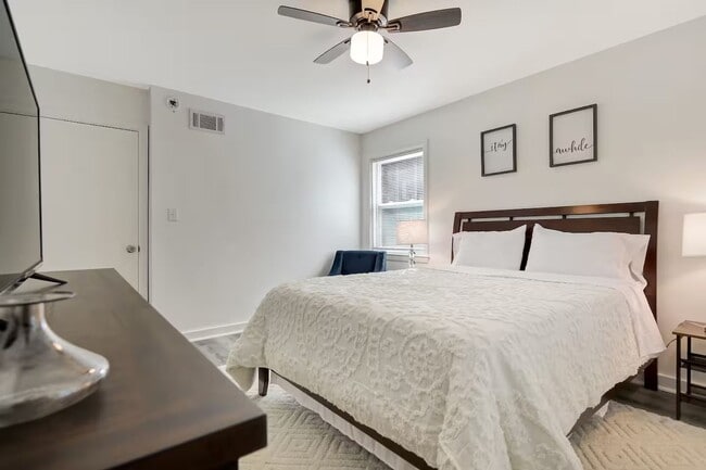 Foto del edificio - 19 Berkley Pl