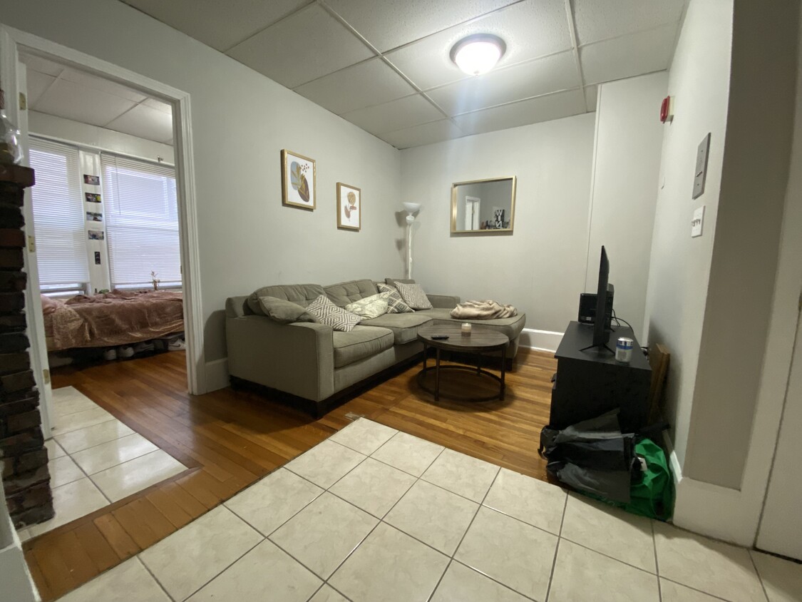 Foto principal - 875 Beacon St