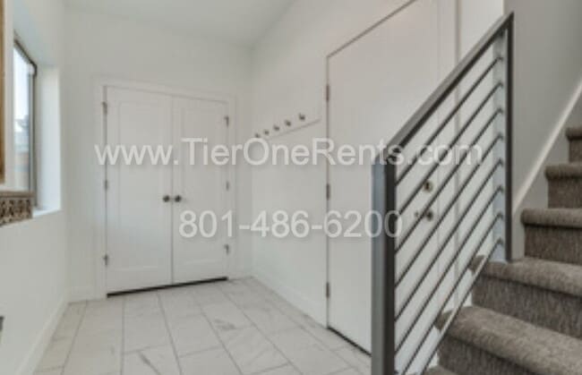 Building Photo - NO DEPOSIT option available for qualified ...