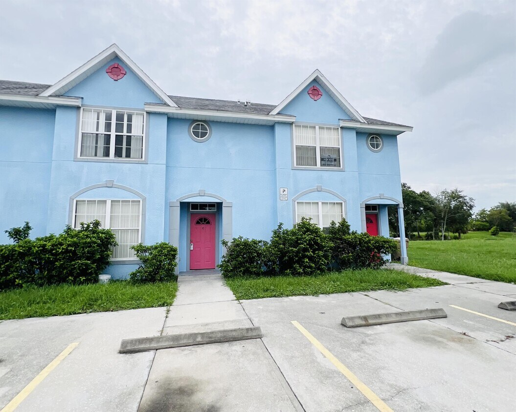 Primary Photo - 201 Watts Ln