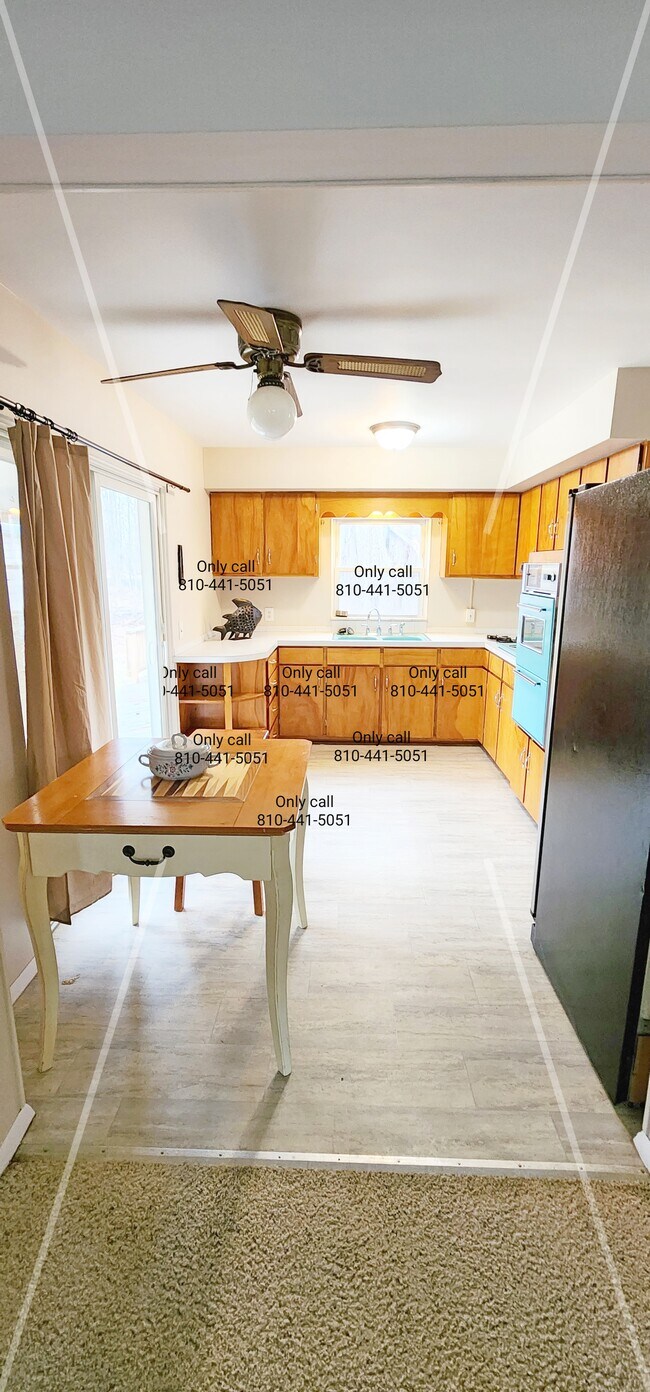 Kitchen w Door wall to patio - 1036 Forest Ave