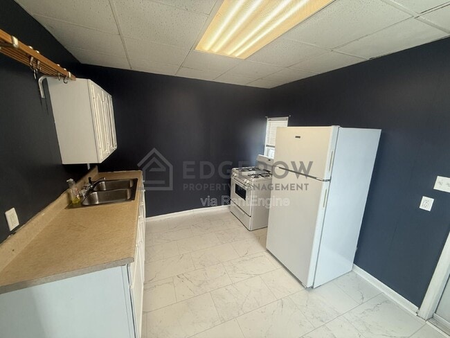 Foto del edificio - 404 6th St NW