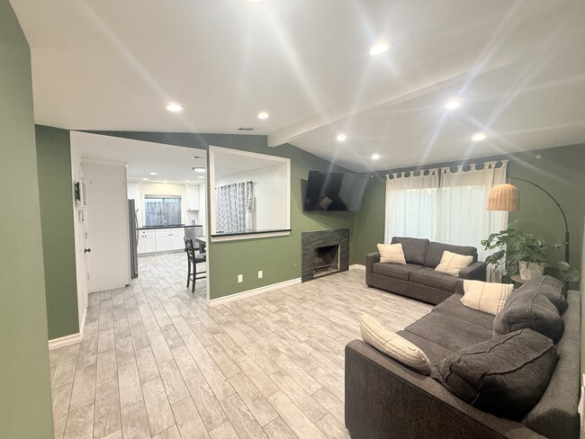 Photo - 13148 Shirebourn Rd House