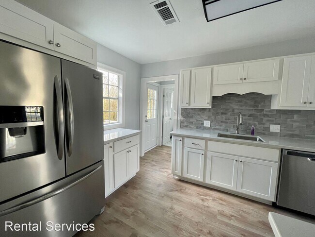 Foto del edificio - 3 br, 2.5 bath House - 2275 Central Dr