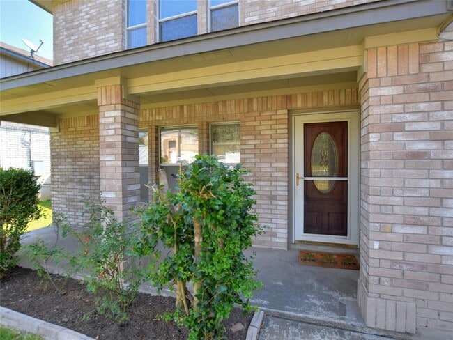 Building Photo - 15357 Oconto Dr