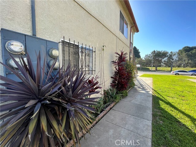 Foto del edificio - 855 E 120th St