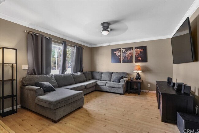 Foto del edificio - 13339 E Lakeview Rd