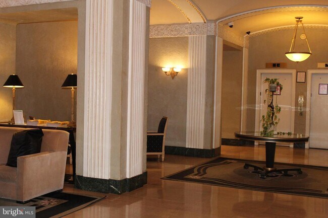 Foto del edificio - 2032 Belmont Rd NW