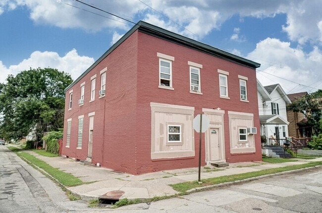 Building Photo - 5201 Hunter Ave