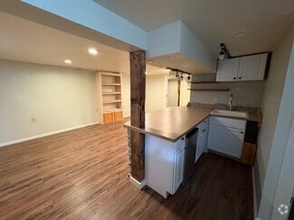 Building Photo - 42 E Rich Ave