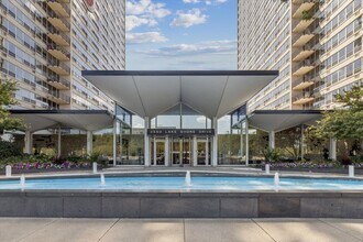 Building Photo - 3550 N Lake Shore Dr