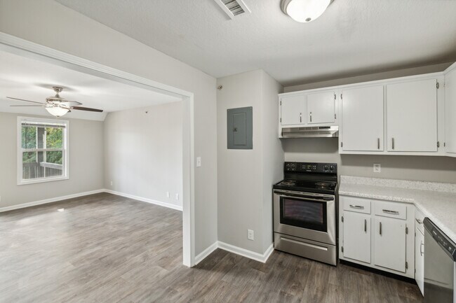 Foto del edificio - The Element Clarksville