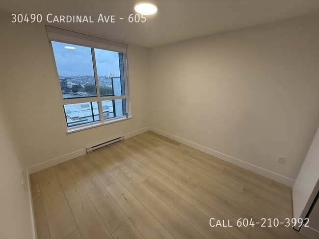 Photo du bâtiment - 1 Bed + Den Condo at Highstreet Village