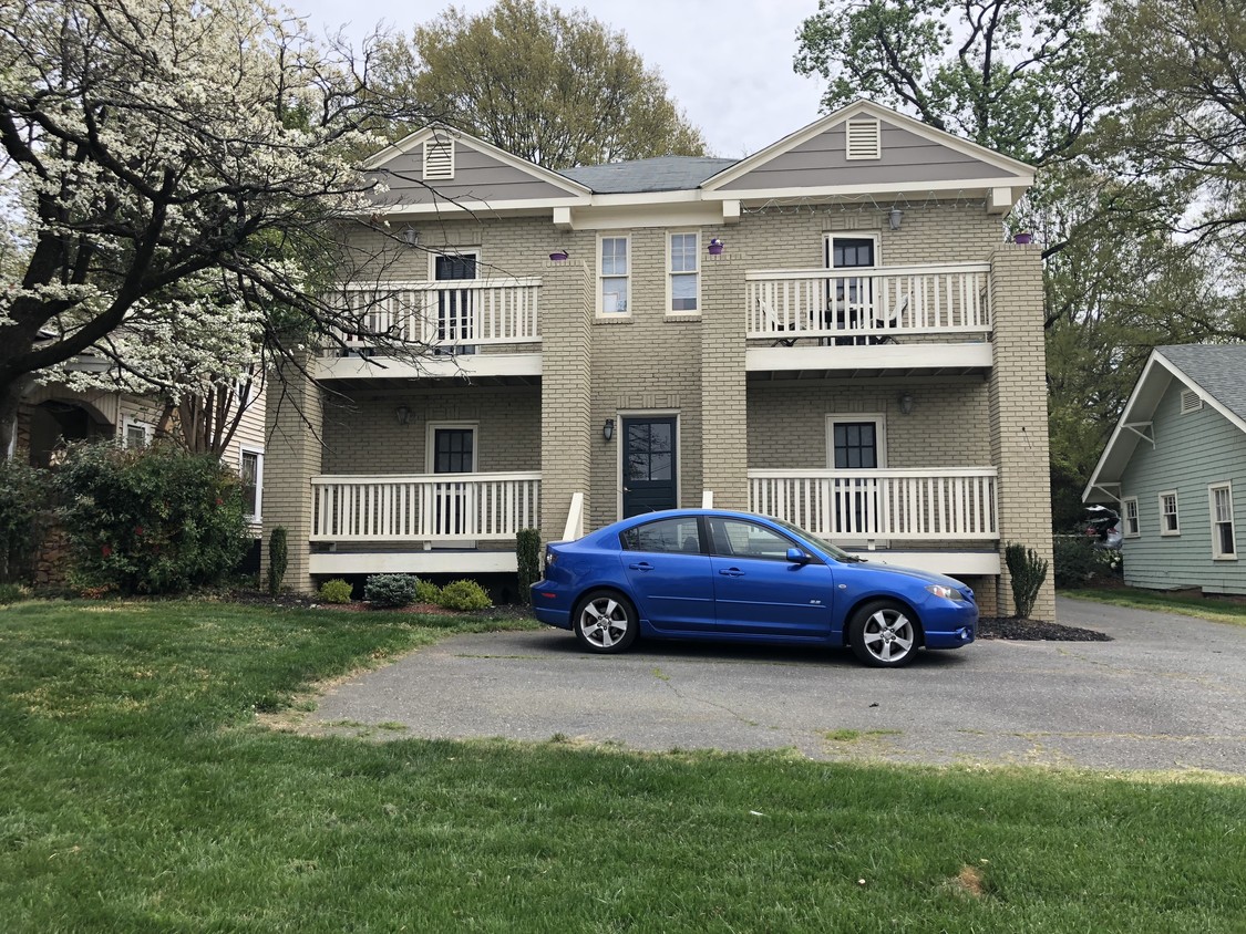 Primary Photo - 2229 Park Rd