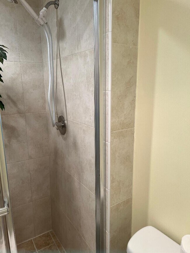 Foto del edificio - 5403 SE Miles Grant Rd