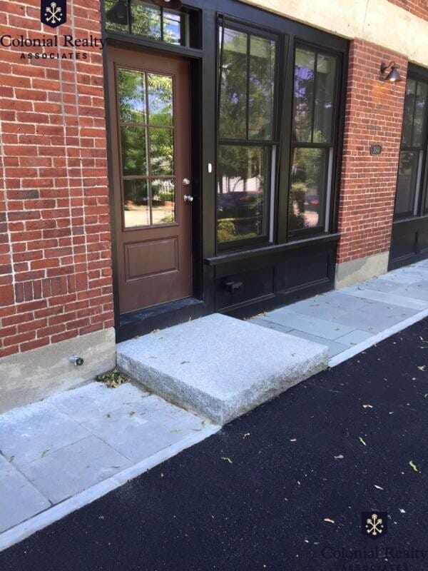 Building Photo - 2044 Beacon St