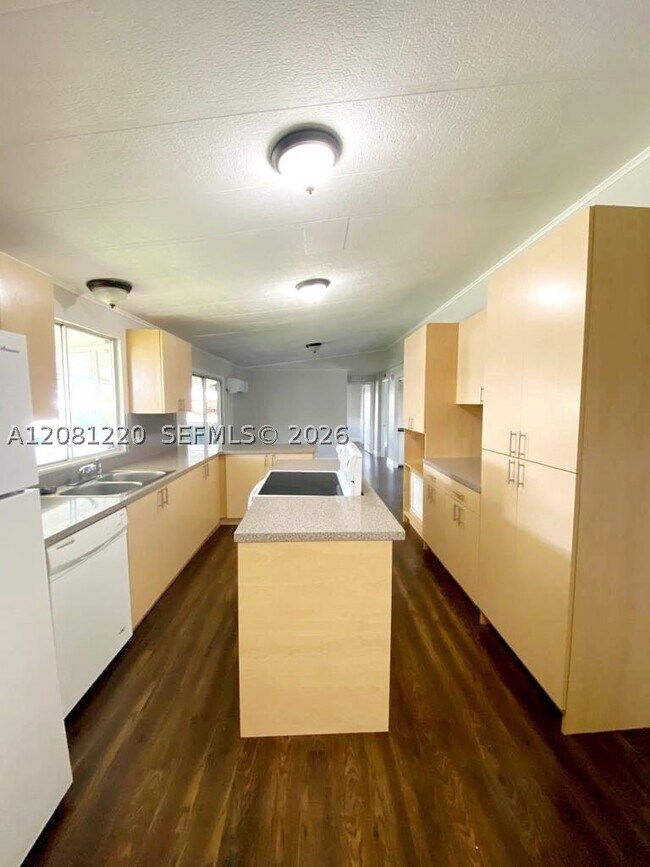 Foto del edificio - 710 NW 219th Ave
