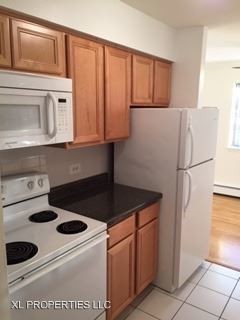 Primary Photo - 1024 W Catalpa Ave