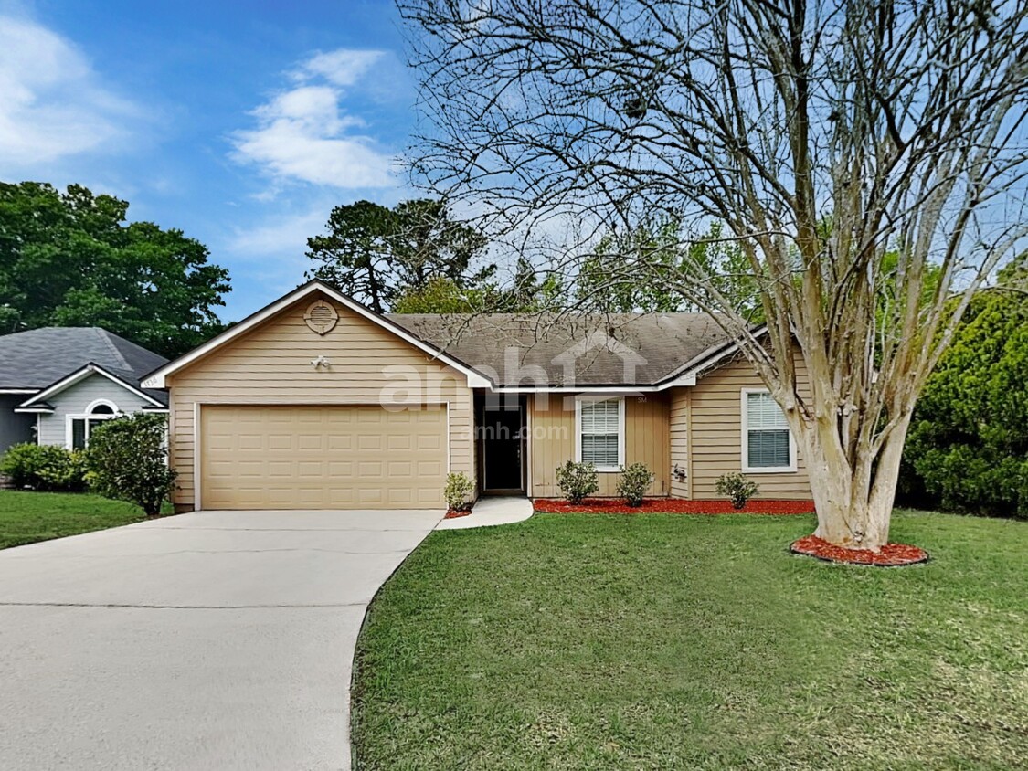 Foto principal - 1736 Chandelier Cir W
